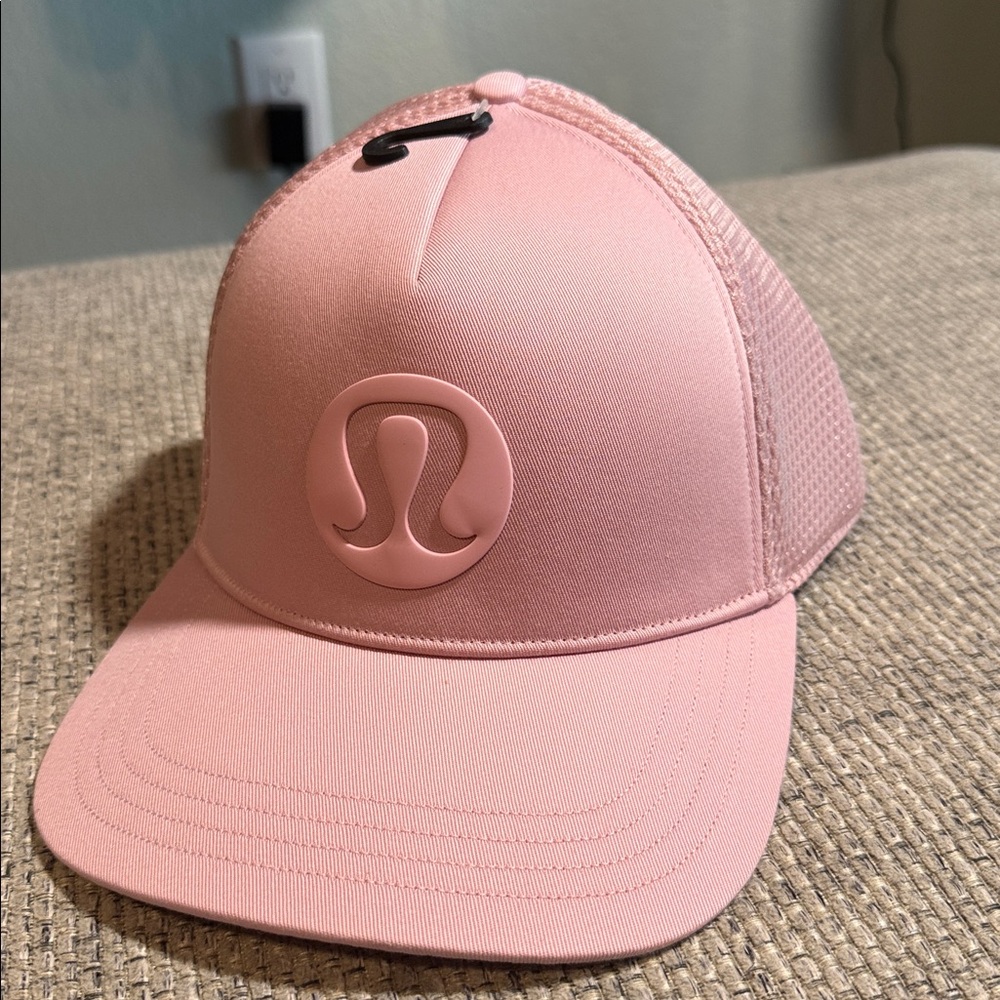 NWT Lululemon Trucker Hat Logo Pink Haze size L/XL